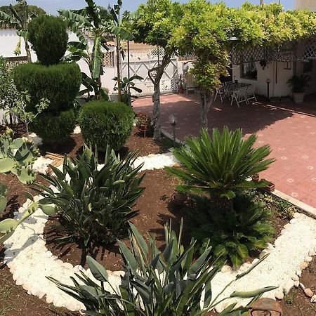 Casa Vacanze Robinson Villa Avola Exterior foto