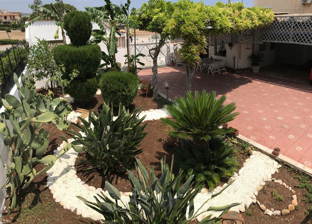 Casa Vacanze Robinson Villa Avola Exterior foto